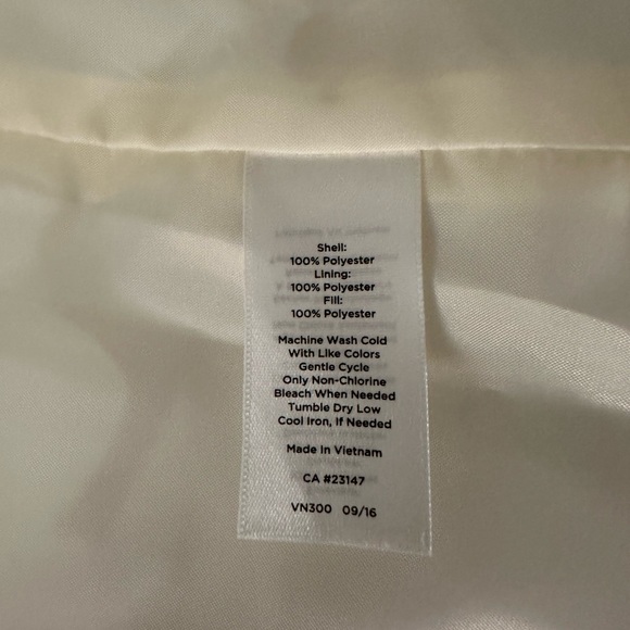 Talbots off-white vest. - Picture 4 of 4